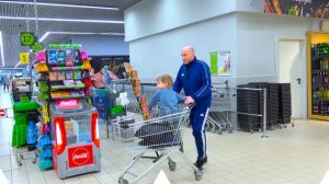 ФЁДОР vs ПАПА vs МАМА. ПОКУПКИ.