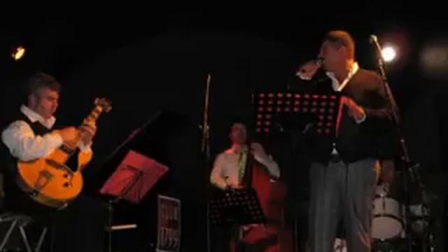 Savio Vurchio " White Christmas " смотреть онлайн