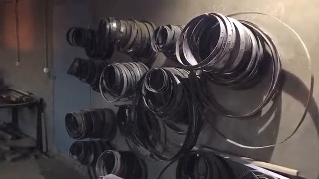 Рабочие обручи для бочек смотреть онлайн