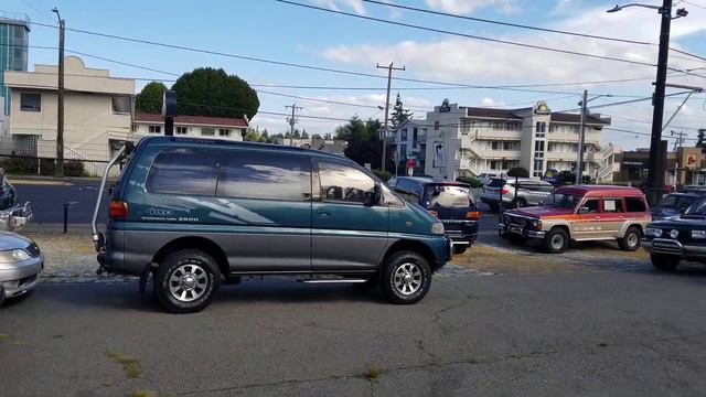 Mitsubishi L400 Space Gear Exceed 1994 sold WA Seattle. смотреть онлайн