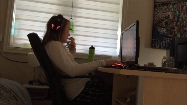 A day in a life of a gamer - sketch смотреть онлайн