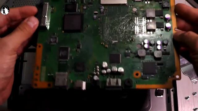 Разбираем и смотрим, что внутри SONY PLAYSTATION 3 FAT смотреть онлайн