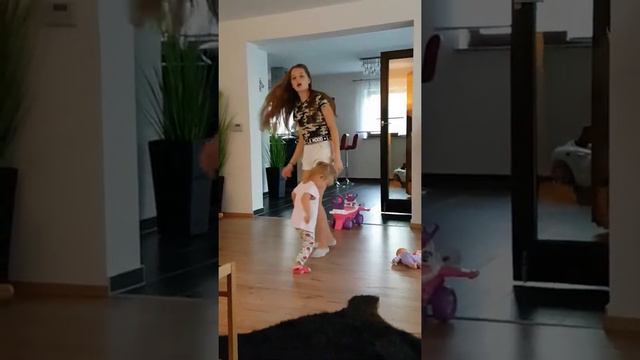 Вите надо выйти смотреть онлайн