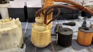 Mercedes GL500 X164 замена топливного насоса и фильтра.