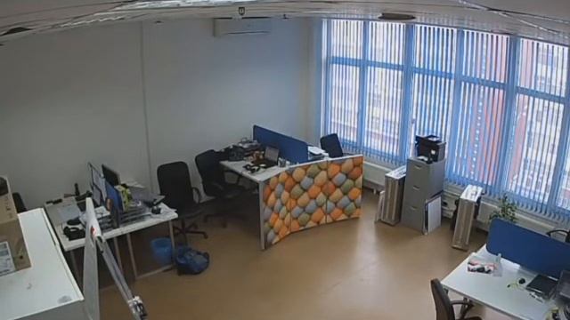 Взлом Камеры в офисе - Зеленый Слоник , 18 МНЕ УЖЕ смотреть онлайн