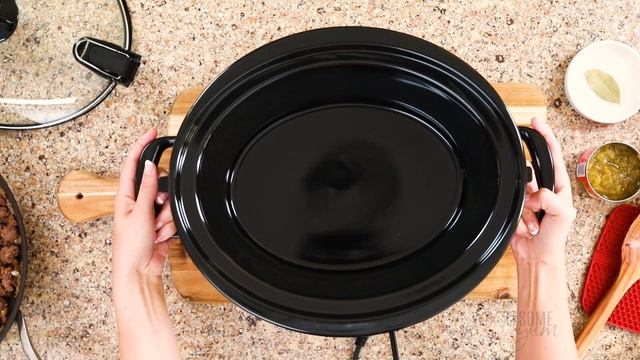 Easy KETO CHILI RECIPE In The Slow Cooker: Comfort In A Bowl! смотреть онлайн