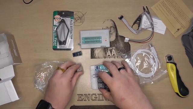 XGecu TL866II Plus Eprom Programmer