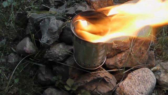 Пиролизная печь из консервных банок, делаем турбо щепочницу #ru_kompass #щепочница #печька