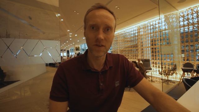 The LOFT Brussels Airport (Lounge Review) смотреть онлайн