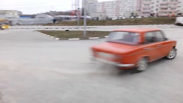 Дрифт ВАЗ 2103 смотреть онлайн
