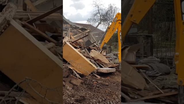 Ищете надежную компанию для сноса дачных домов? Мы предлагаем услуги по сносу дачных домов. смотреть онлайн