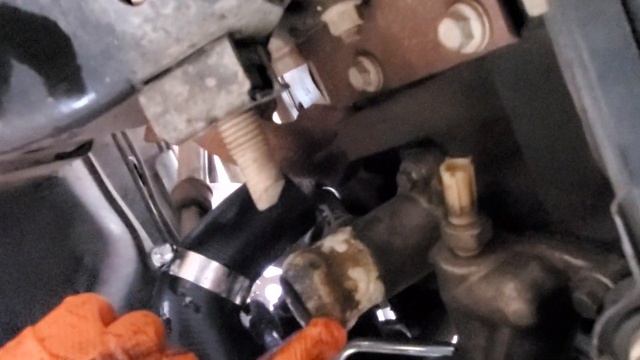 Ford F150 2006 5.4 como cambiar el Radiador смотреть онлайн