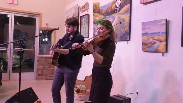 'Irish Set - (Breton Batherson Dancers, Morrison's Reel, Swallowtail Jig)' смотреть онлайн