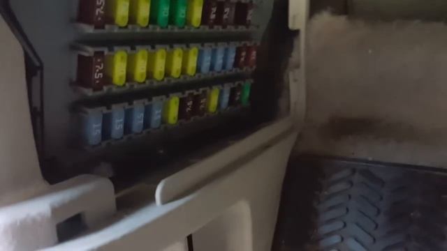 RADIO NOT POWERING UP AFTER BATTERY REPLACEMENT ON A 2004-2008 ACURA TL EASY AND FAST FIX!!! смотреть онлайн