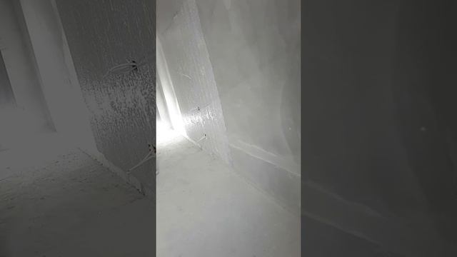 Быстрое нанесение шпаклевки валиком. смотреть онлайн