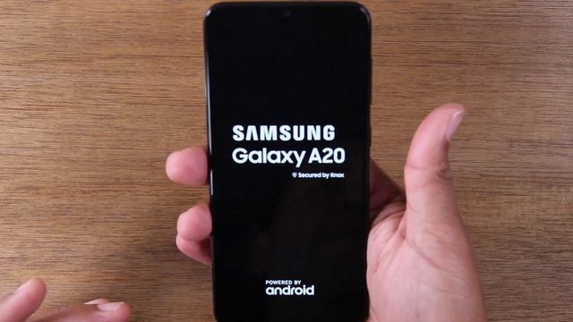 Samsung Galaxy A20 How to Soft Reset If It Freezes or Screen is Unresponsive смотреть онлайн