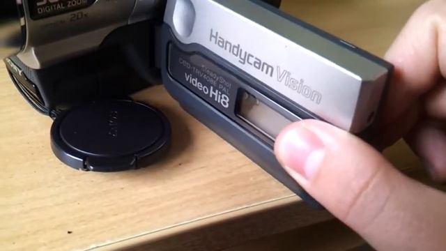 Handycam CCD-TRV408E