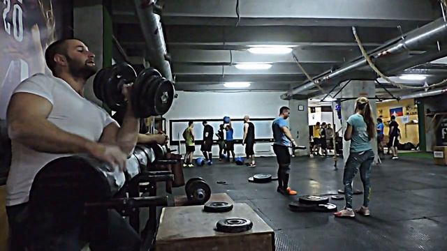28.12.2015. Иван Бериташвили. Молоток с гантелью. 44 кг. смотреть онлайн
