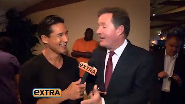'Extra' at Mixology for the Grand Opening of Robert Earl's Planet Dailies in Los Angeles, CA смотреть онлайн