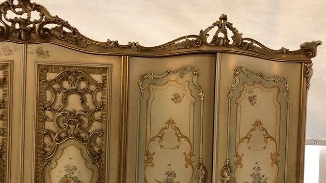 Винтажный пятидверный шкаф в стиле Необарокко смотреть онлайн
