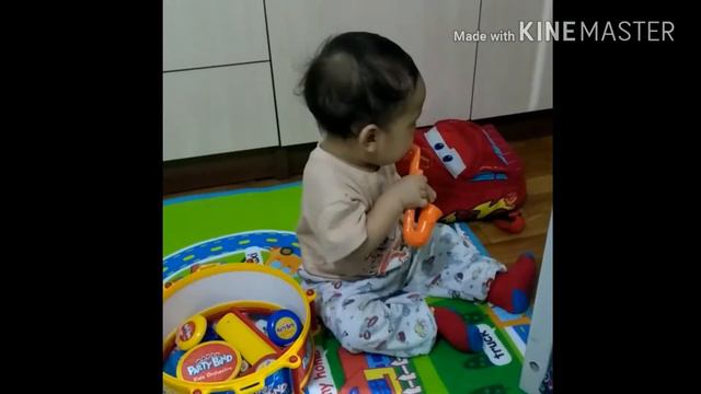 Малыш саксофонист... смотреть онлайн