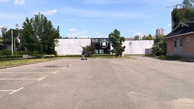 ПЕРВЫЙ РАЗ НА ЭЛЕКТРОСАМОКАТЕ ? смотреть онлайн