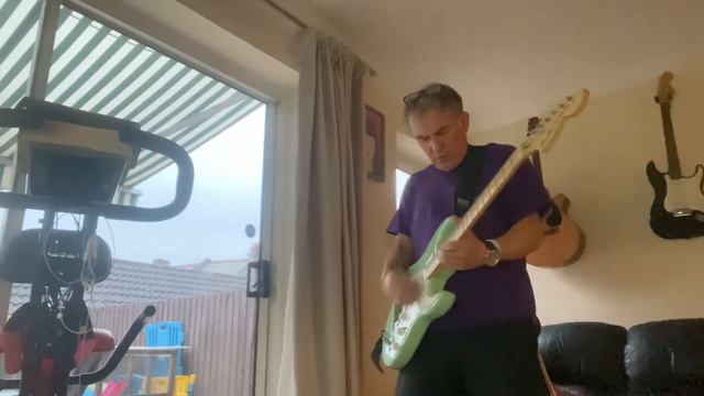 Robin Bibi -Never Fade Away at Clarendon Studio смотреть онлайн