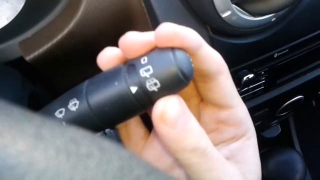 Видео: Как включить и выключить задний дворник в ЛАДА ЛАРГУС? смотреть онлайн