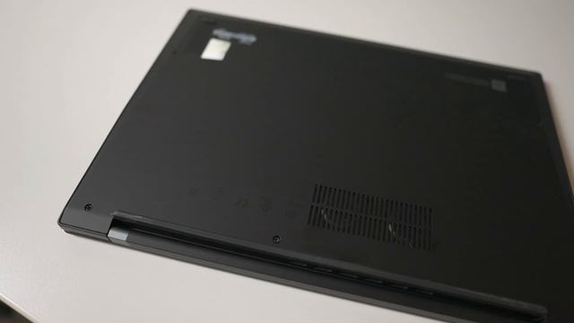 Lenovo ThinkPad X1 Carbon Gen 11 Review: Best Office Laptop