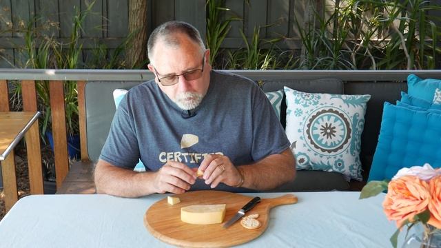 Day 5 Maasdam Cheese-A-Day Challenge смотреть онлайн