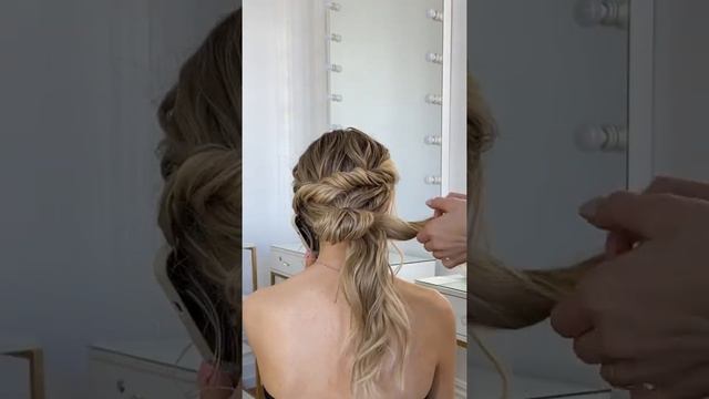 Стильный пучок на праздник.Прически для ленивых?