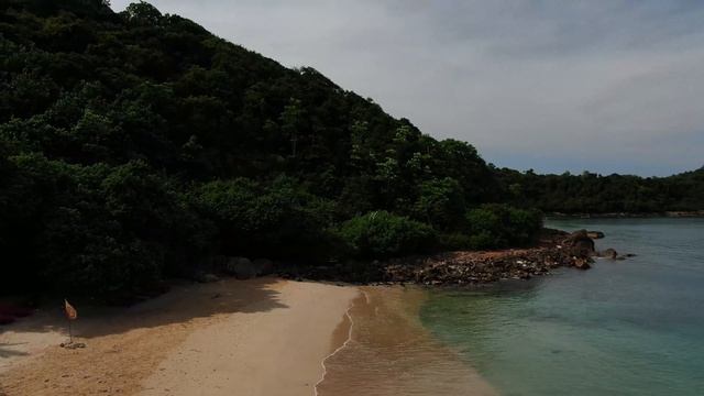 Шри Ланка Sri lanka вид пляжа Джангл бич Jungle Beach съемка с дрона Наш канал Новый Год на острове смотреть онлайн