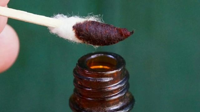 ЗАЧЕМ НА НОЧЬ МАЖУТ ПЯТКИ ЙОДОМ? смотреть онлайн