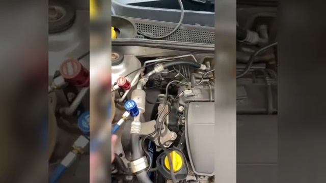 Méthode pour remplissage de machine clim sur renault symbol 1.2 16v طريقة تعبئة ماكينة التكييف смотреть онлайн