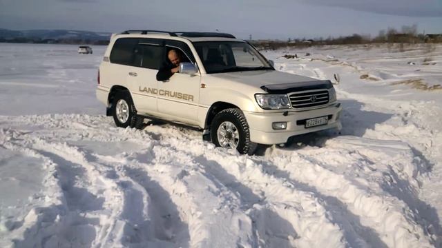 TOYOTA LAND CRUISER 100 тест драйв по снегу