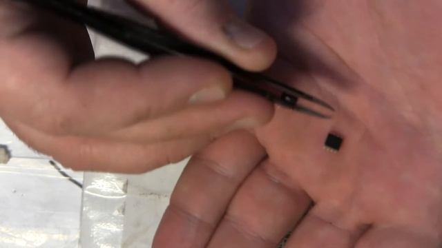 ноутбук Toshiba SATELLITE L300 не включаеться не реагирует на кнопку включения смотреть онлайн