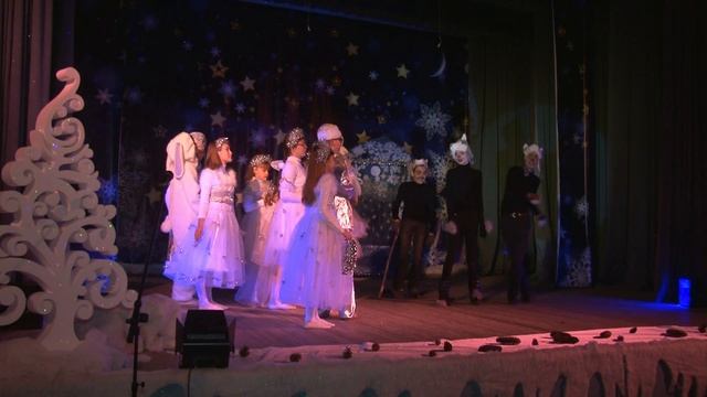 "Приключения Снегурочки и Лунного мальчика 2019" в ДТДМ Ростов-на-Дону смотреть онлайн