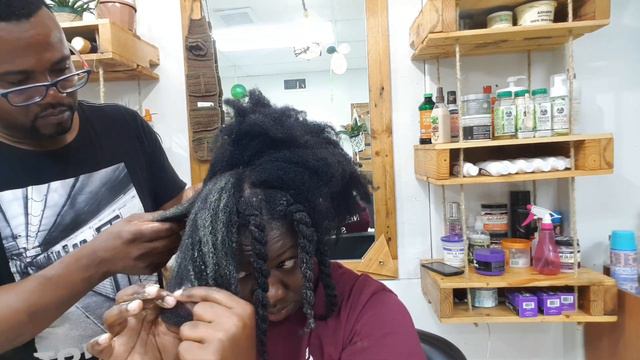 My 4c natural hair moisture routine/How to moisturize thick dry hair/Taliah waajid apple and aloe смотреть онлайн