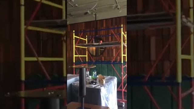 Минск. Монтаж мебели в ресторане. День 6 смотреть онлайн