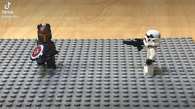 Gar Saxon Using His Bad Ass Shield #legostopmotion смотреть онлайн