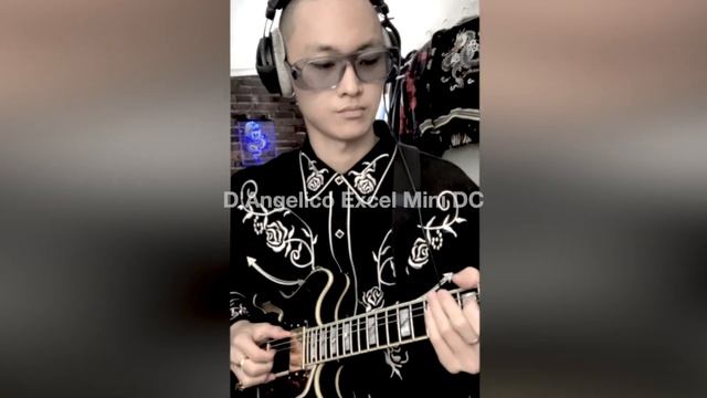 Gibson Les Paul , Gibson SG , D'Angelico , Fender смотреть онлайн