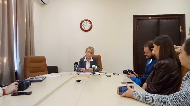 Казакова заявила, что у неё «не было взаимопонимания» с мэром Николаева Сенкевичем смотреть онлайн