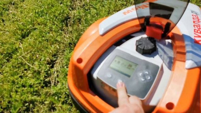 Как работает робот газонокосилка на примере STIHL RMI 422 P смотреть онлайн