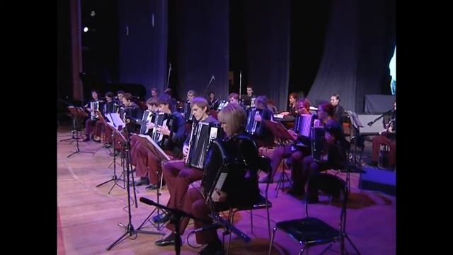 Жёлудев - Фантазия на темы песен группы "Любэ" Играет оркестр "Баянисты Екатеринбурга" смотреть онлайн