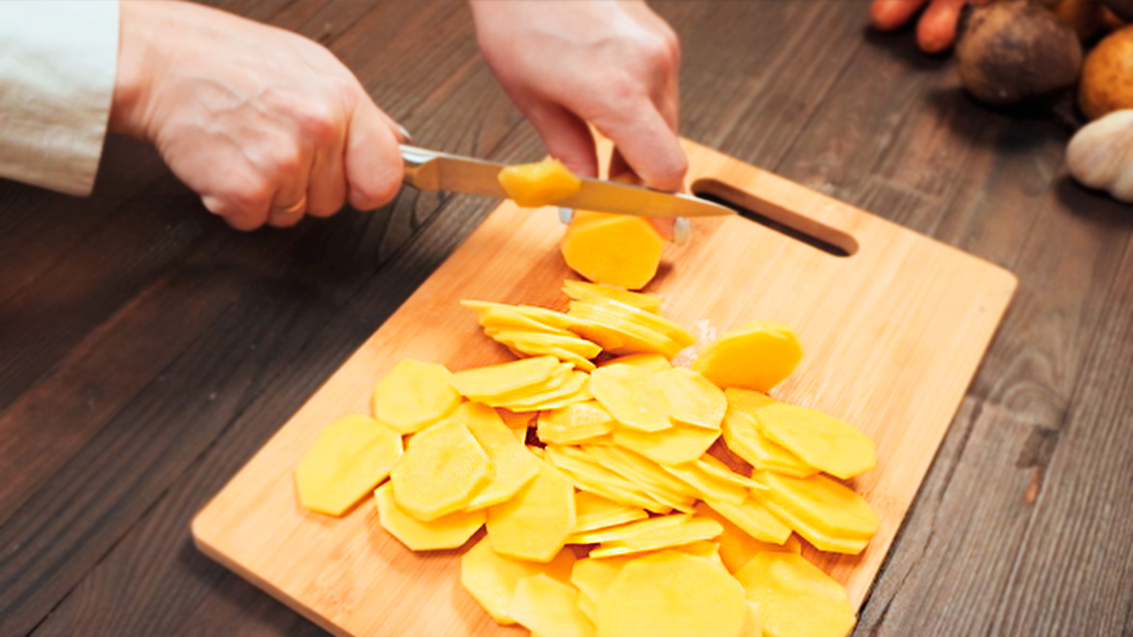 САМАЯ ВКУСНАЯ ЗАПЕКАНКА! Запеканка с картофеля со сливками. смотреть онлайн