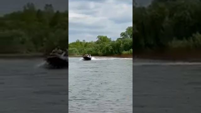 Фрегат 430 с доработкой дна, мотор мерк 60л.с. смотреть онлайн