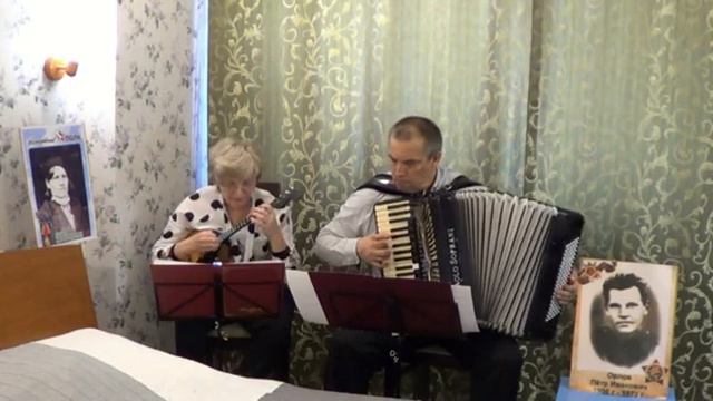 Е. Выставкин Фантазия на темы песен военных лет смотреть онлайн