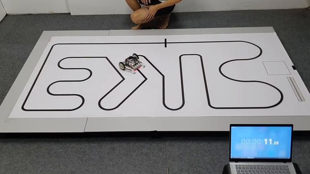 LEGO MINDSTORMS EV3 Line Follower смотреть онлайн