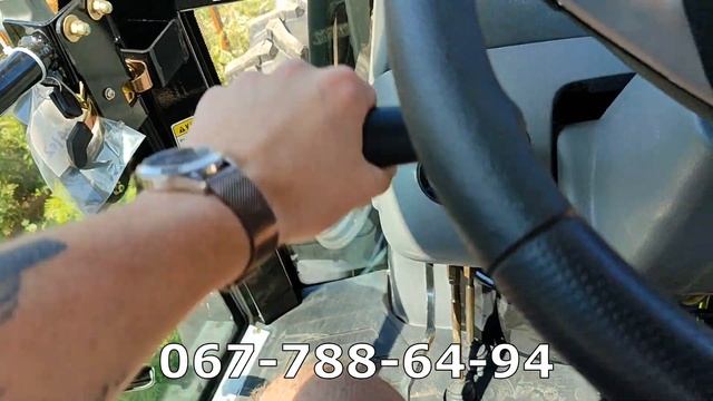 СКАУТ 904С большой трактор для больших полей Легко работает с 10 гектарами 90 л.с. Обзор от МОТТОР смотреть онлайн