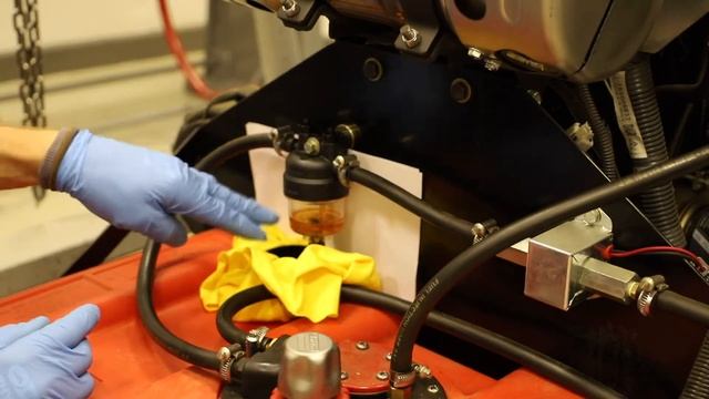 Perkins Daily Engine Check Series: Water Separator Drain смотреть онлайн